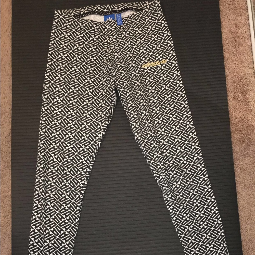 Adidas leggings exclusive print